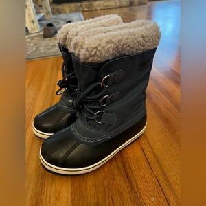 Girls Size 2 Sorel Snow Boots